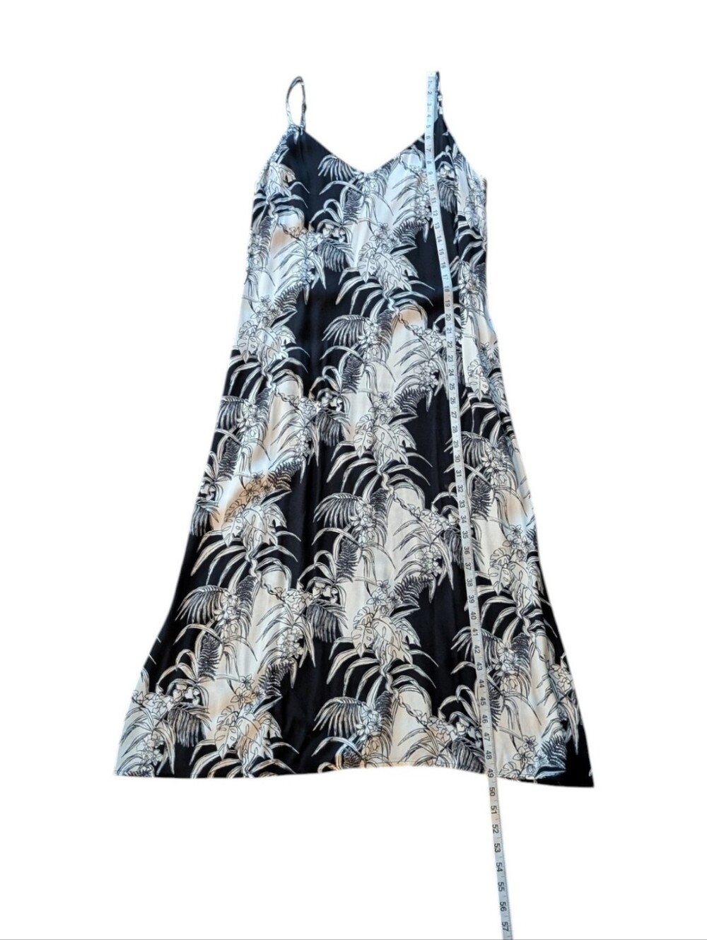 Reformation Boston Slip Dress in Amazon Print - Picture 12 of 12